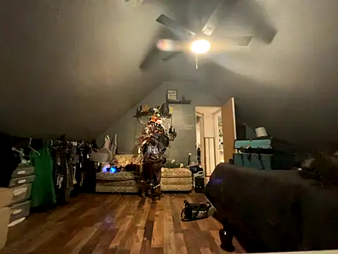 Snapshot of SummerBlueMoon chatting on November 22, 10:14 am SummerBlueMoon online show from November 22, 10:14 am