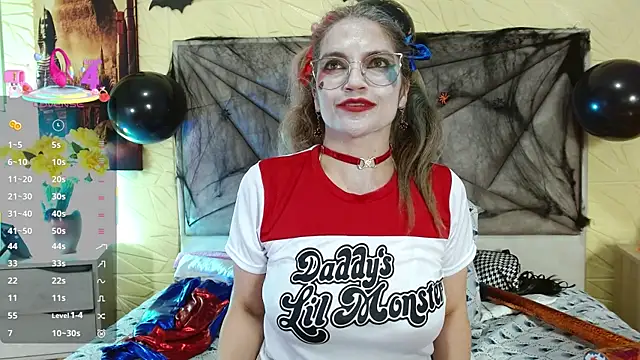 Esmeralda oikos online show from October 31, 4:09 am