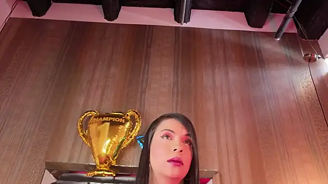 Snapshot of MishaKinki chatting on June 15, 7:02 pm MishaKinki online show from June 15, 7:02 pm