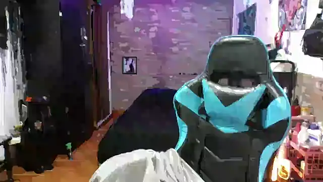 AngelaQueen  online show from November 29, 7:25 pm