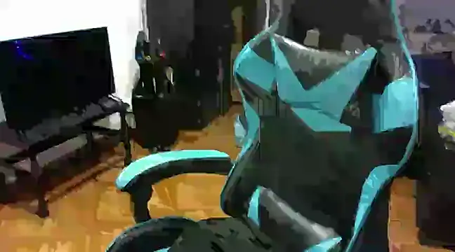 Snapshot of AngelaQueen_ chatting on March 9, 8:10 pm AngelaQueen online show from March 9, 8:10 pm