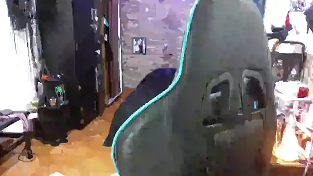 AngelaQueen  online show from December 4, 4:17 pm