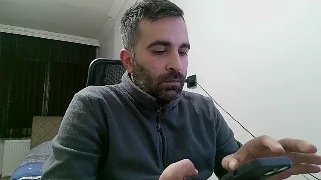 Snapshot of tgltplsr chatting on January 18, 11:22 pm tgltplsr online show from January 18, 11:22 pm