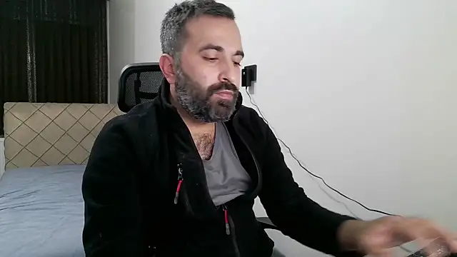 Snapshot of tgltplsr chatting on November 20, 3:07 am tgltplsr online show from November 20, 3:07 am