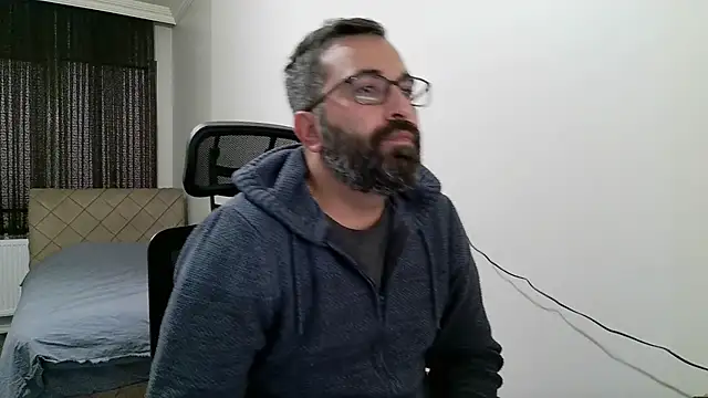 Snapshot of tgltplsr chatting on November 29, 4:56 am tgltplsr online show from November 29, 4:56 am