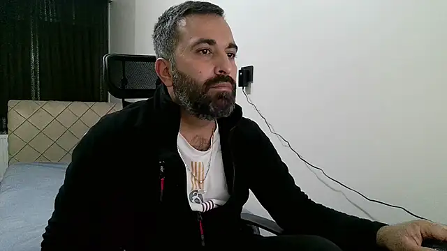 Snapshot of tgltplsr chatting on November 22, 4:11 am tgltplsr online show from November 22, 4:11 am