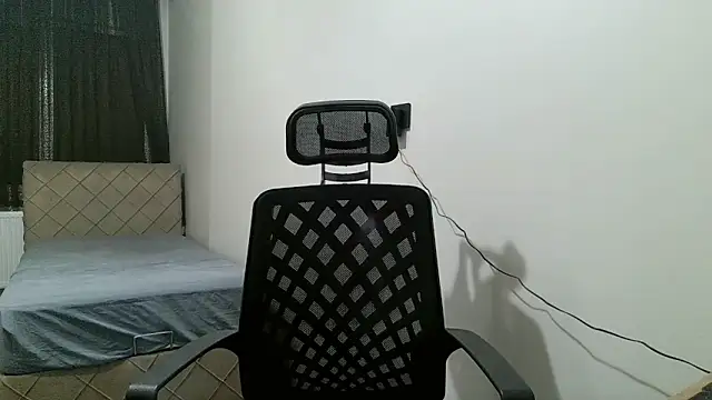 Snapshot of tgltplsr chatting on December 13, 10:38 pm tgltplsr online show from December 13, 10:38 pm