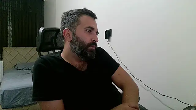 Snapshot of tgltplsr chatting on October 31, 9:00 pm tgltplsr online show from October 31, 9:00 pm