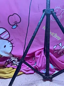 Snapshot of m_yummyshish chatting on February 8, 9:12 pm m yummyshish online show from February 8, 9:12 pm