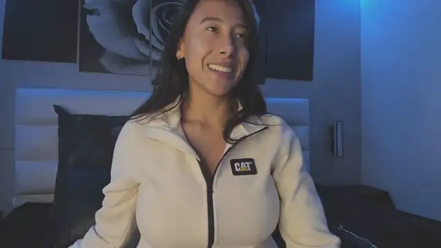 lena banks online show from December 1, 10:10 pm