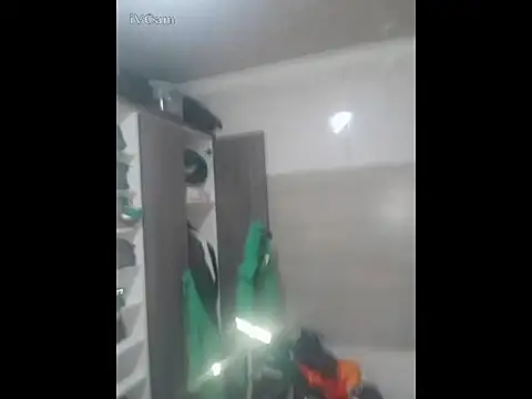 Snapshot of Stormward chatting on December 22, 10:48 am Stormward online show from December 22, 10:48 am