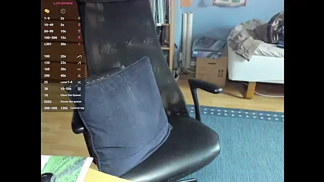 Snapshot of Mullersss chatting on February 10, 2:37 pm Mullersss online show from February 10, 2:37 pm
