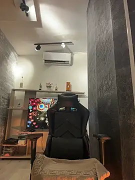 LunaBaker-1 online show from November 25, 8:42 pm