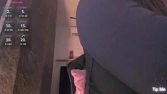 LunaBaker-1 online show from December 21, 5:14 pm