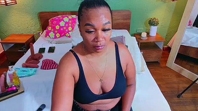 dannaahbrown online show from May 7, 4:32 pm