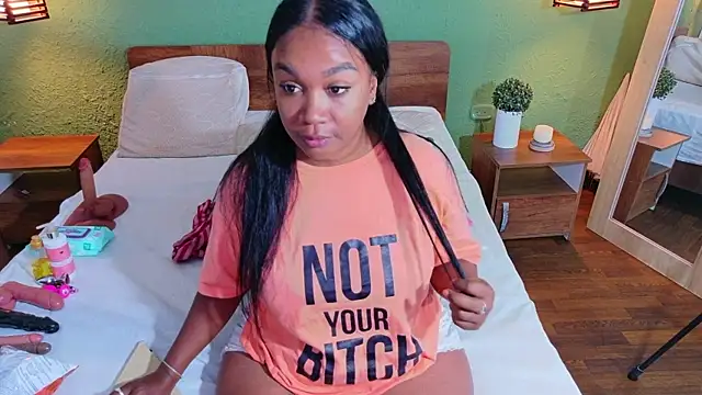 Snapshot of dannaahbrown chatting on June 28, 6:25 pm dannaahbrown online show from June 28, 6:25 pm