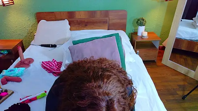 dannaahbrown online show from April 10, 6:04 pm