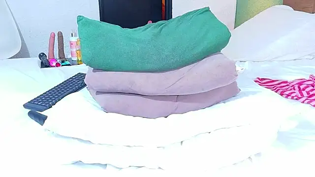 dannaahbrown online show from November 13, 4:22 pm