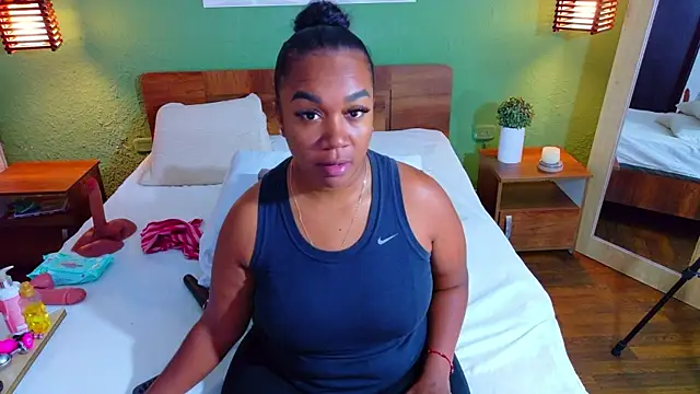 dannaahbrown online show from March 27, 2:18 pm