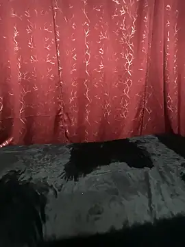 Snapshot of LuscousPussy chatting on January 19, 8:51 pm LuscousPussy online show from January 19, 8:51 pm