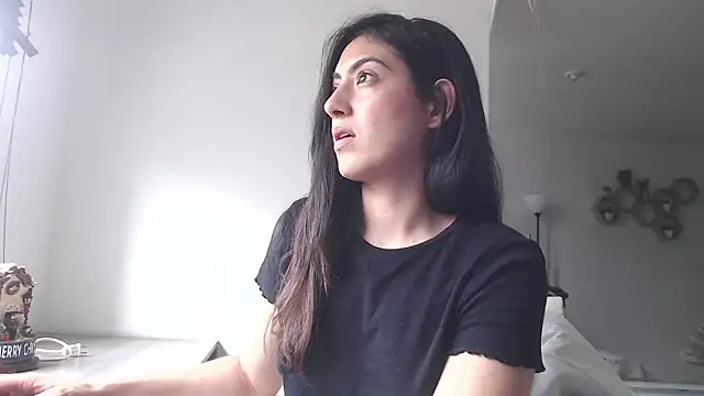 MIYESSI online show from March 24, 4:40 pm