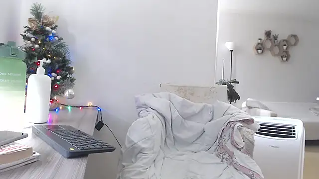 MIYESSI online show from January 15, 5:27 pm