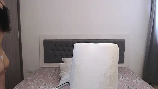 MIYESSI online show from October 23, 5:55 pm