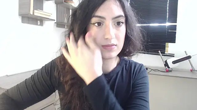 Snapshot of MIYESSI chatting on October 4, 6:53 pm MIYESSI online show from October 4, 6:53 pm