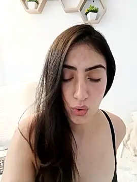 MIYESSI online show from April 15, 5:50 pm