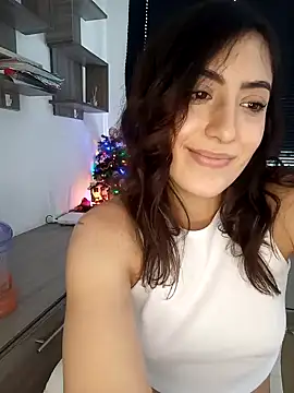 Snapshot of MIYESSI chatting on January 18, 8:40 pm MIYESSI online show from January 18, 8:40 pm