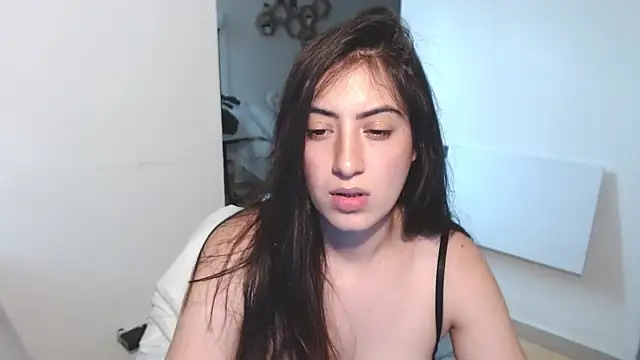 MIYESSI online show from April 15, 7:58 pm