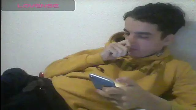 Tombgy07 online show from March 14, 9:00 pm