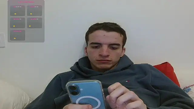 Tombgy07 online show from December 14, 9:42 pm