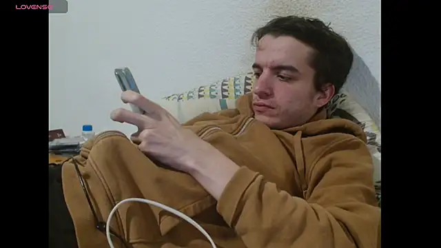 Tombgy07 online show from March 16, 9:39 pm