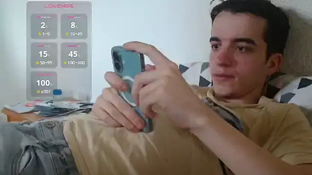 Tombgy07 online show from April 18, 5:04 pm