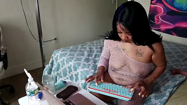 YasmineMinaj online show from July 15, 6:37 pm