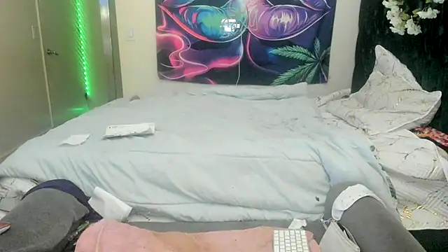 YasmineMinaj online show from April 14, 12:15 am