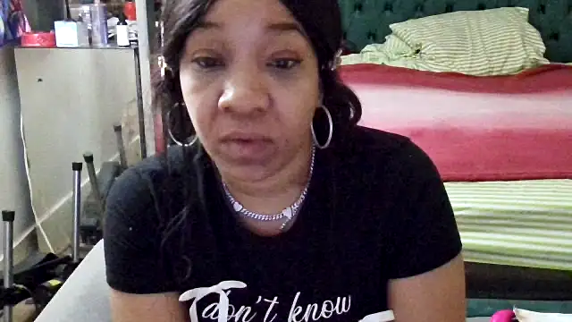 YasmineMinaj online show from October 31, 3:36 am