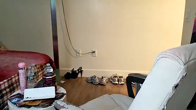 YasmineMinaj online show from November 19, 12:43 am