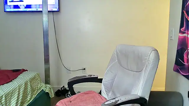 YasmineMinaj online show from November 16, 10:13 pm