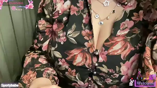 Snapshot of Sportybabe chatting on February 4, 5:45 pm Sportybabe online show from February 4, 5:45 pm