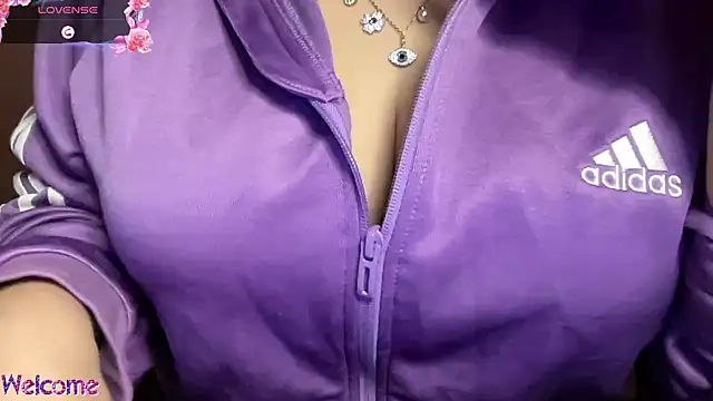 Sportybabe online show from April 7, 8:21 pm