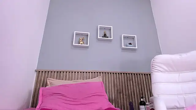 Snapshot of SalommeeT chatting on June 25, 5:12 am SalommeeT online show from June 25, 5:12 am