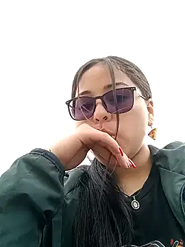 Snapshot of persefone_core chatting on December 19, 3:19 pm persefone core online show from December 19, 3:19 pm