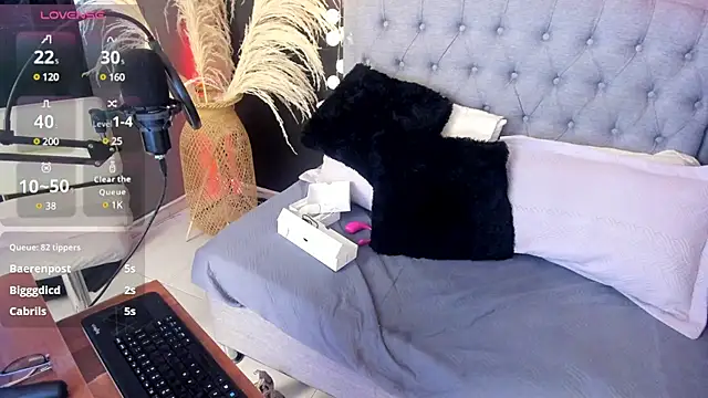 Isabella lt online show from March 5, 8:42 pm
