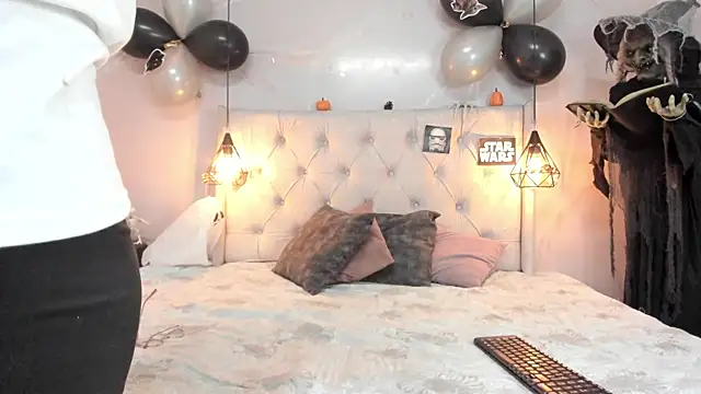 SakuraLee  online show from October 27, 1:45 pm