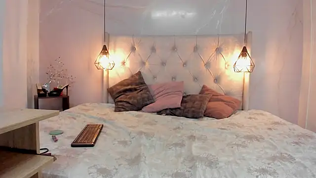 SakuraLee  online show from February 12, 11:32 am