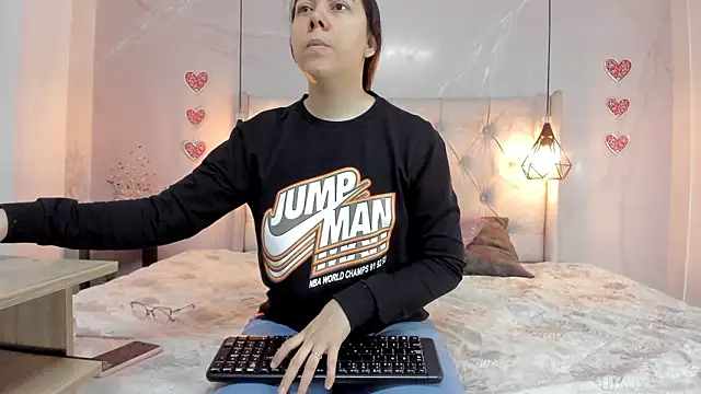 SakuraLee  online show from February 25, 11:43 am