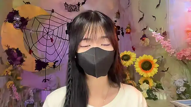 Snapshot of Your-Sunshine chatting on October 15, 4:15 pm Your-Sunshine online show from October 15, 4:15 pm