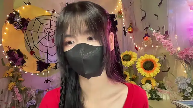 Snapshot of Your-Sunshine chatting on October 18, 3:47 pm Your-Sunshine online show from October 18, 3:47 pm